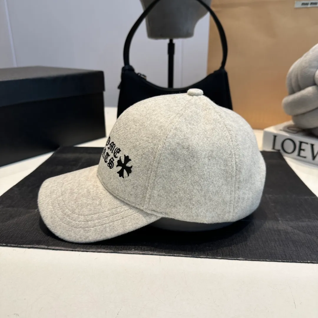 P60 Chrome Hearts 💓Autumn and winter Korean style fashionable retro design versatile baseball cap and peaked cap